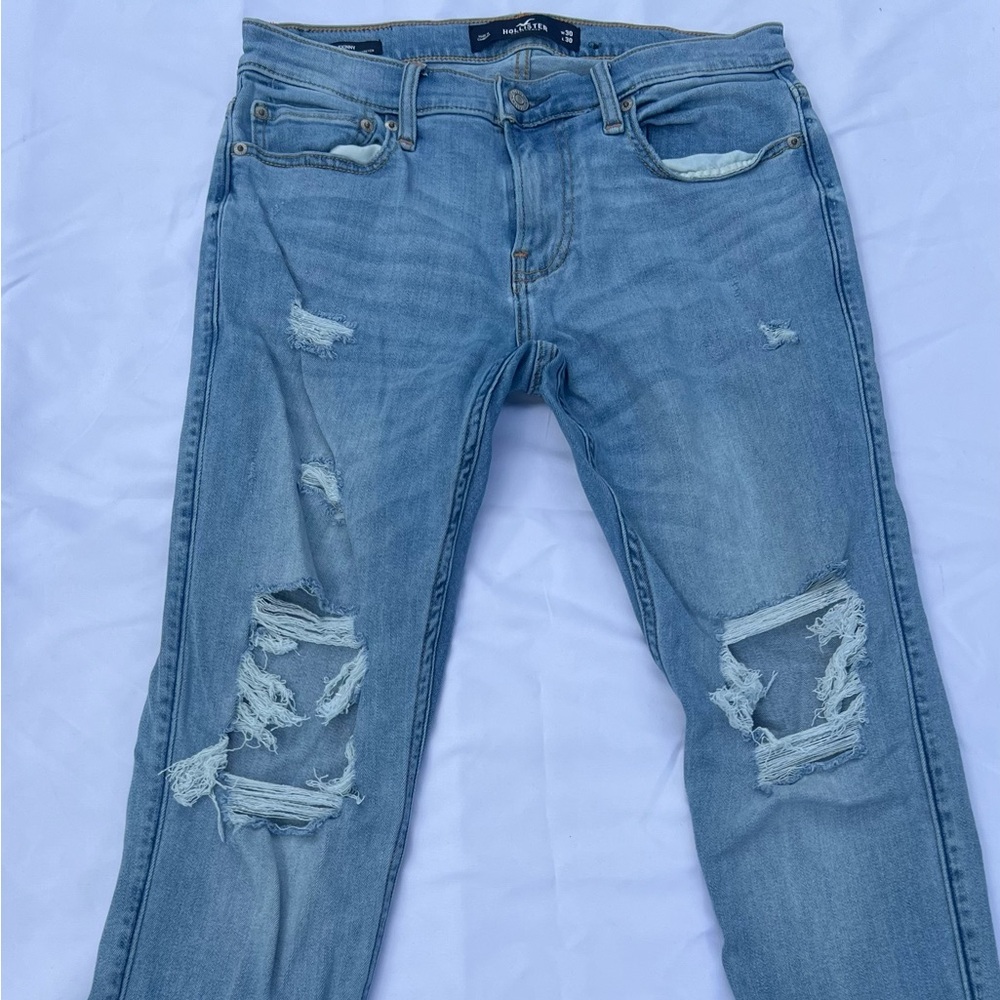 Hollister Distressed Jeans 30 x 30